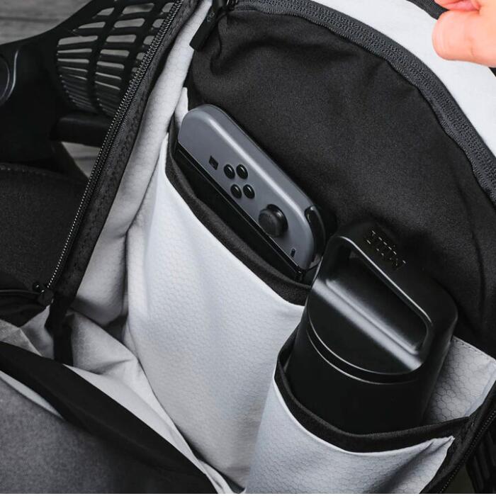 ALPAKAMetroBackpackアルパカメトロバックパック12Lリサイクル撥水素材PC収納バックパック通勤通学A4収納軽量EDC男女兼用デイパック防水スタイリッシュ多機能バックパック