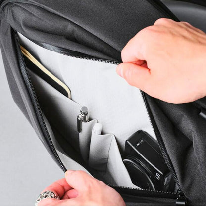 ALPAKAMetroBackpackアルパカメトロバックパック12Lリサイクル撥水素材PC収納バックパック通勤通学A4収納軽量EDC男女兼用デイパック防水スタイリッシュ多機能バックパック