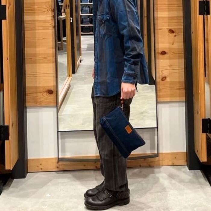 Levi’sリーバイスメンズレディースデニムポーチバッグユニセックス男女兼用小物入れ鞄ジーンズデニム生地綿100％コットン丈夫頑丈ワンサイズ普段使い旅行通勤通学経年変化0020A0000
