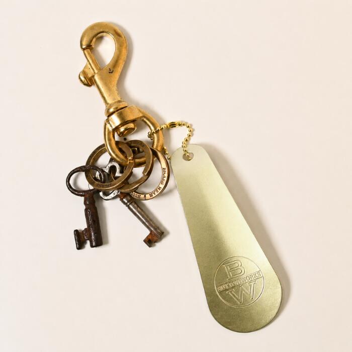 ＼クーポン配布中／ボタンワークス靴ベラ日本製バーンズキーホルダー鉄黒銀シルバーBARNSOUTFITTERSButtonWorksShoehorn