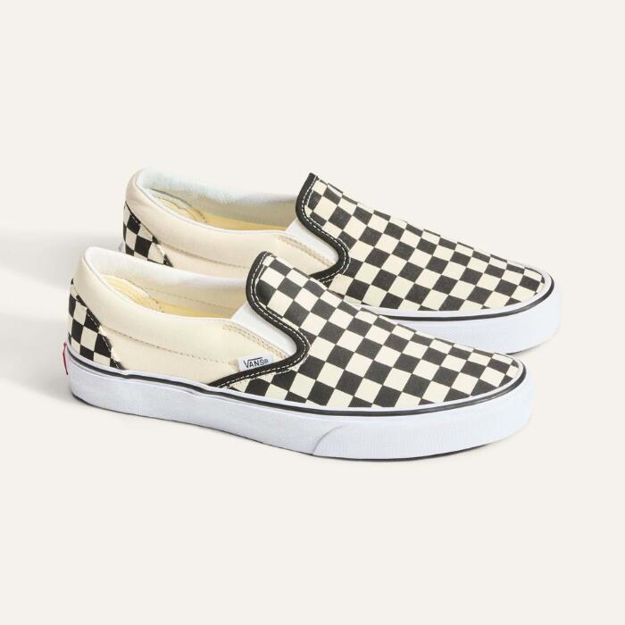 VANSヴァンズスリッポンクラシックスニーカー靴シューズCLASSICSLIP-ON正規品メンズレディースユニセックスチェックブラックホワイトネイビーバンズ定番紐無しカジュアルサンダルVN000EYE