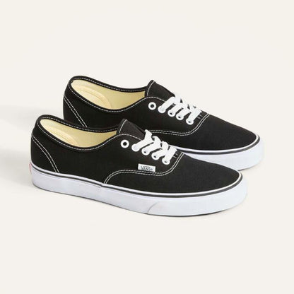 VANSヴァンズスニーカーオーセンティック靴シューズAUTHENTIC正規品メンズレディースユニセックスブラックホワイトネイビーレッド定番カジュアルアメカジUSA企画VN000EE3